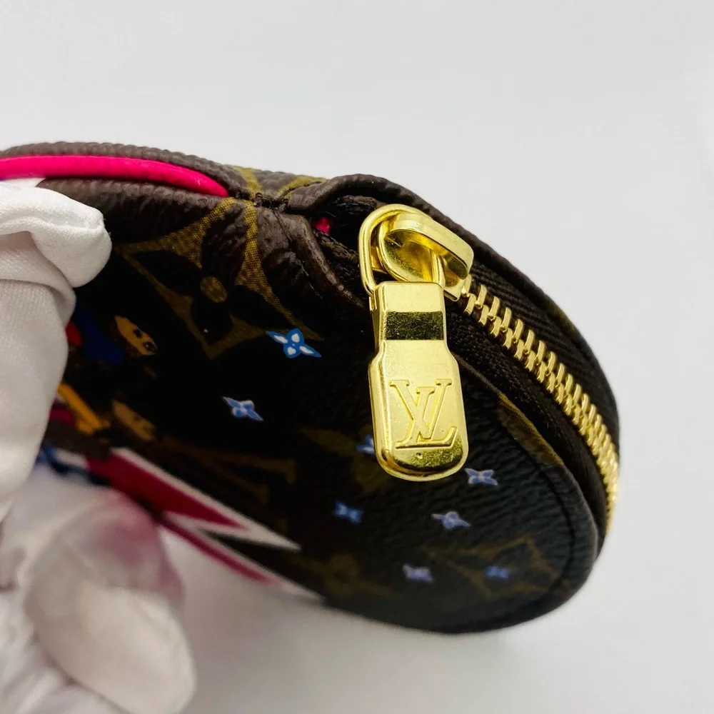 EUC Louis Vuitton 2018 Christmas Animation Porte Monnaie Round Coin Purse - Picture 7 of 15